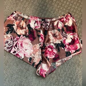 VS silky top and shorts sleep set- S small